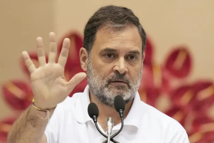 Rahul Gandhi at Bharat Jodo Yatra amid SC criticism over Army remark