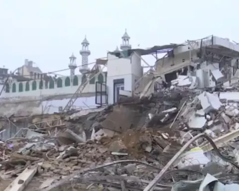 Delhi Police and RAF deployed during anti-encroachment demolition near Faiz-e-Elahi Mosque at Turkman Gate following violent clashes